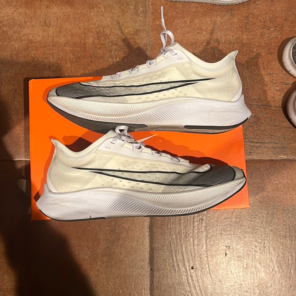 Nike Zoom Fly 3 Size 12